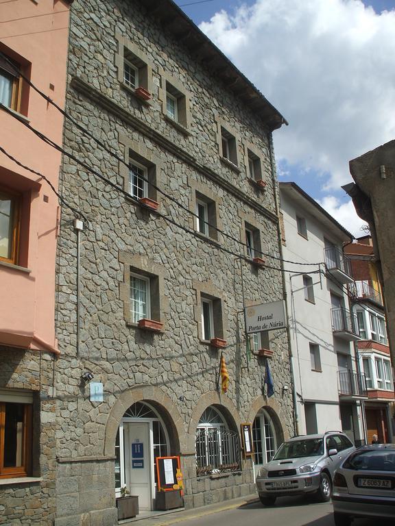 Hostal Porta De Nuria Ribes De Freser Exterior photo